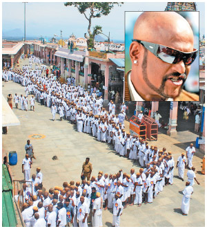 Kungumam magazine, Kungumam weekly magazine, Tamil Magazine
Kungumam, Tamil magazine, Tamil weekly magazine, Weekly magazine