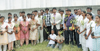 Kungumam magazine, Kungumam weekly magazine, Tamil Magazine
Kungumam, Tamil magazine, Tamil weekly magazine, Weekly magazine