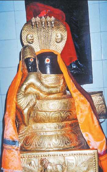 Kungumam magazine, Kungumam weekly magazine, Tamil Magazine 
Kungumam, Tamil magazine, Tamil weekly magazine, Weekly magazine