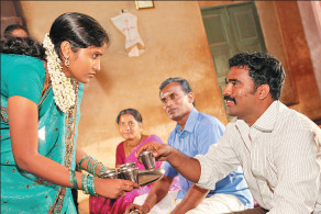 Kungumam magazine, Kungumam weekly magazine, Tamil Magazine 
Kungumam, Tamil magazine, Tamil weekly magazine, Weekly magazine