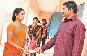 Kungumam magazine, Kungumam weekly magazine, Tamil Magazine
Kungumam, Tamil magazine, Tamil weekly magazine, Weekly magazine