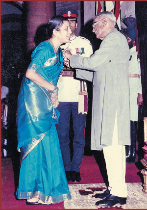 Kungumam magazine, Kungumam weekly magazine, Tamil Magazine
Kungumam, Tamil magazine, Tamil weekly magazine, Weekly magazine